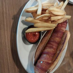 They call this a hot dog? It's huge! I loved it.
