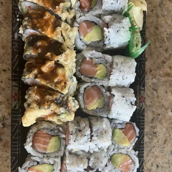 Sushi Q8 - Eldersburg - Boston bay Salmon avocado x 2 - Japanese Near Me - Eldersburg, Maryland Sushi Q8 - Eldersburg - Boston bay Salmon avocado x 2 - Japanese Near Me - Eldersburg, Maryland
