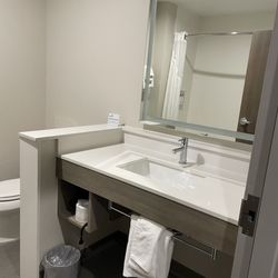 Holiday Inn Express & Suites Austin - Manor