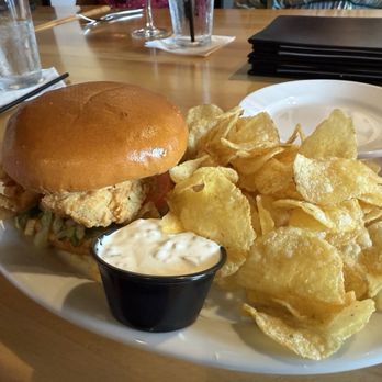 Mallards Southern Kitchen - Seafood Near Me - Shakopee, Minnesota