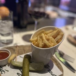 Wally's - The fries