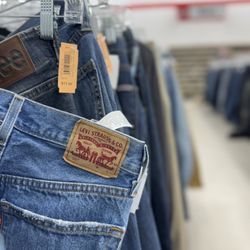 Arc Thrift Store