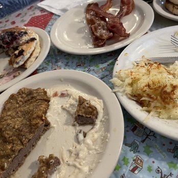 Kopper Kettle - Don't mind the half empty plates but forgot to take when food arrived. - Breakfast & Brunch Near Me - Yucaipa, California