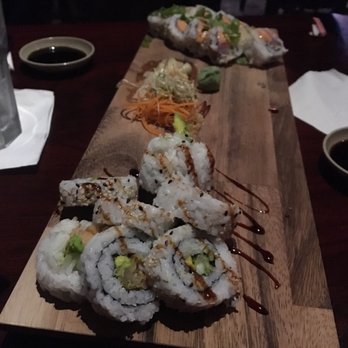 W Sushi Bar - Tempura shrimp (sad and flavorless) and the spicy tuna roll. - Japanese Near Me - Palmer, Puerto Rico W Sushi Bar - Tempura shrimp (sad and flavorless) and the spicy tuna roll. - Japanese Near Me - Palmer, Puerto Rico