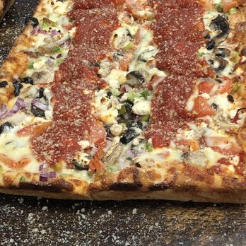 Big Al's Pizzeria - Pizza Near Me - Dearborn Heights, Michigan