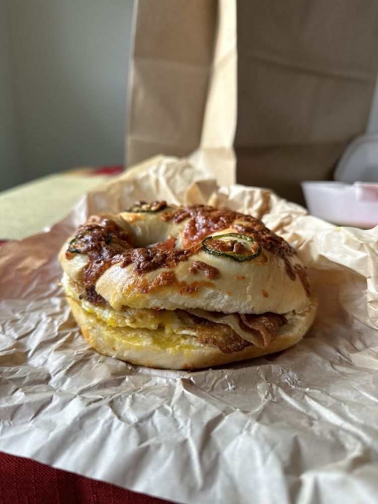 BENJI’S BAGEL & COFFEE HOUSE Updated September 2024 69 Photos & 46 Reviews 6108 Robertson