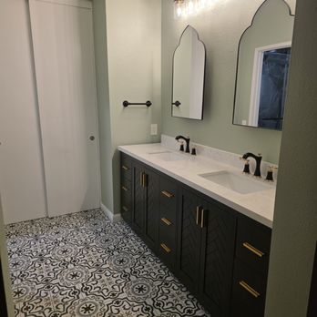 Alexander Remodeling - Master bath vanity room - General Contractors Near Me
