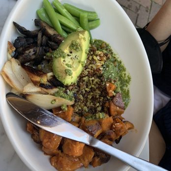 True Food Kitchen - Ancient grains bowl - New American Near Me - Reston, Virginia True Food Kitchen - Ancient grains bowl - New American Near Me - Reston, Virginia