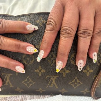 Able Nail Spa - Nail Salons Near Me - New York, New York