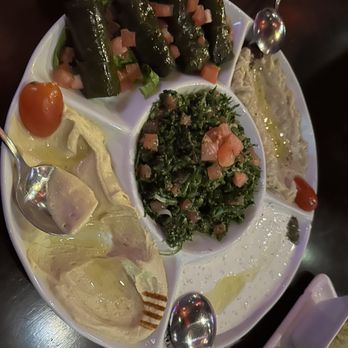 La Vie Mediterranean Restaurant - Mezza Veggie Supreme - Lebanese Near Me - Pompano Beach, Florida