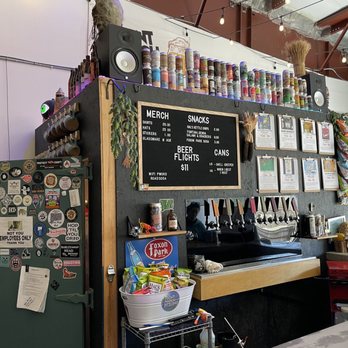 Front Porch Brewing - What's on tap? - Breweries Near Me - Wallingford, Connecticut
