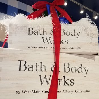 Bath & Body Works - The Christmas season is upon us! - Cosmetics & Beauty Supply Near Me - Castleton, Indiana Bath & Body Works - The Christmas season is upon us! - Cosmetics & Beauty Supply Near Me - Castleton, Indiana