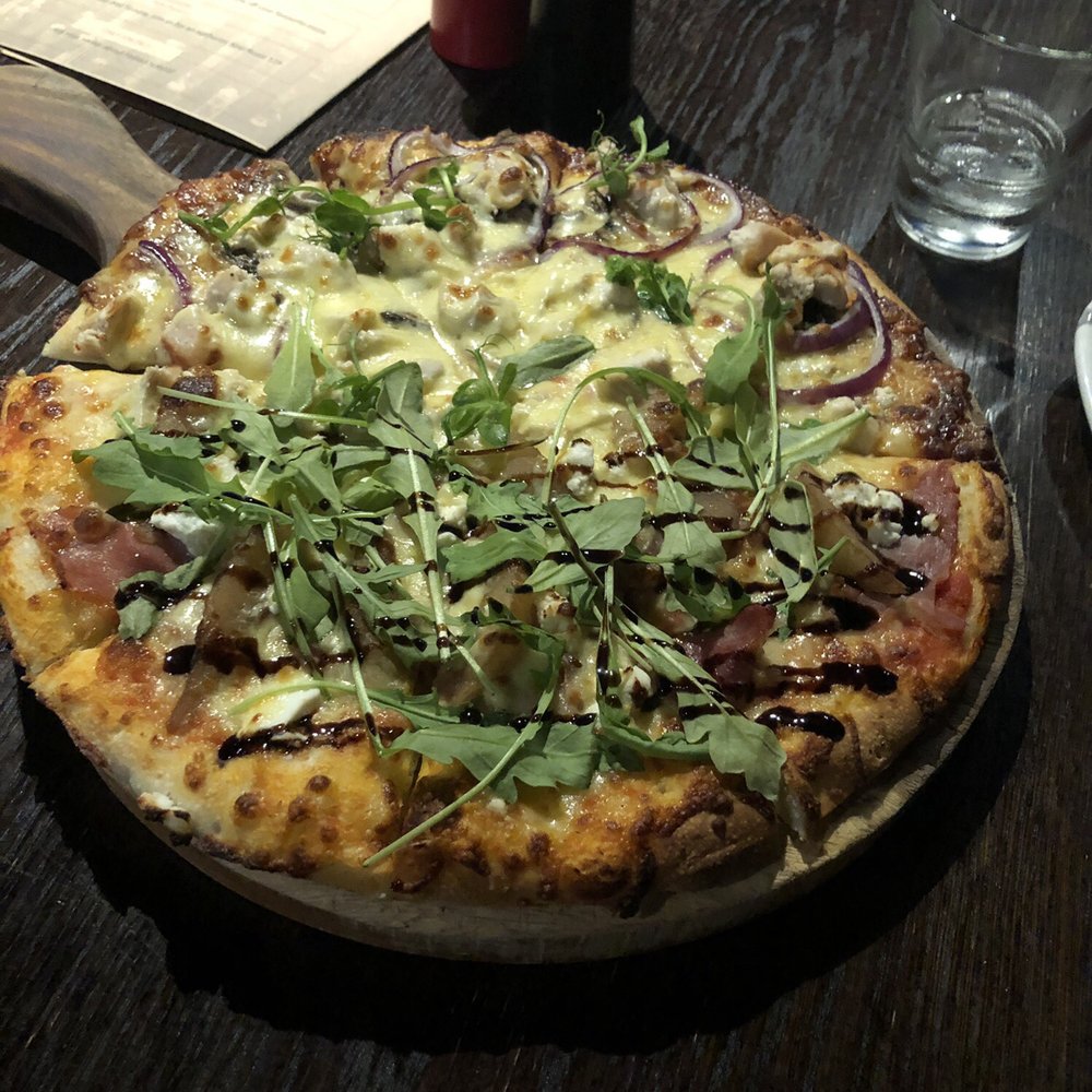 Stacks Pub - Half n half pizza - Bars Near Me - Queenstown, OTA Stacks Pub - Half n half pizza - Bars Near Me - Queenstown, OTA