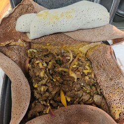 Mammy’s Dish Ethiopian Restaurant and Bar - Beef tibs with enjera