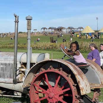 Summers Farm - Attraction Farms Near Me - Middletown, Maryland