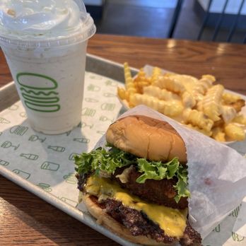 Shake Shack Chesterfield - Banana Pudding Shake Shack Stack Cheese Fries - Burgers Near Me - Chesterfield, Missouri Shake Shack Chesterfield - Banana Pudding Shake Shack Stack Cheese Fries - Burgers Near Me - Chesterfield, Missouri