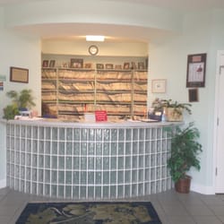 DiPasquale, Anthony DMD - Nice receptionists.