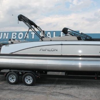 Fun-N-Sun Boats-N-Tackle - 2026 Avalon Catalina Cruise Rear Bench 23 FT - Boat Repair Near Me - Hurst, Texas
