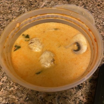 Naree Thai Restaurant - Chicken Tom Kha Soup - Thai Near Me - Long Beach, California Naree Thai Restaurant - Chicken Tom Kha Soup - Thai Near Me - Long Beach, California