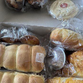 85°C Bakery Cafe-Moreno Valley - "Fresh Bread!" - Coffee & Tea Near Me - Moreno Valley, California 85°C Bakery Cafe-Moreno Valley - "Fresh Bread!" - Coffee & Tea Near Me - Moreno Valley, California