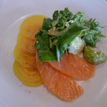 Bistro B - Gravlax de Saumon $17 for two courses - French Near Me - Quebec City, Quebec
