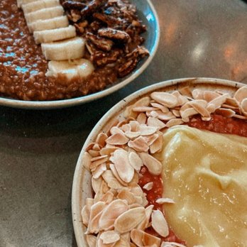 Oat Couture Cafe - Zest and Nutella Oatmeal Bowls - Breakfast & Brunch Near Me - Ottawa, Ontario