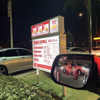 In-N-Out Burger - Burgers Near Me - La Puente, California