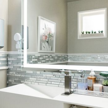 Luxe Lash Haus - Restroom - Eyelash Service Near Me - Pensacola, Florida Luxe Lash Haus - Restroom - Eyelash Service Near Me - Pensacola, Florida