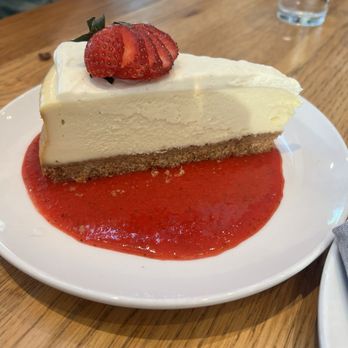 Hickory & Oak - Strawberry Cheesecake - Steakhouses Near Me - Bowling Green, Kentucky Hickory & Oak - Strawberry Cheesecake - Steakhouses Near Me - Bowling Green, Kentucky