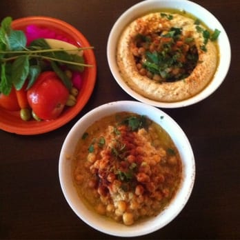 Azzam - Hummus and masabaha teller - Middle Eastern Near Me - Berlin, BE
