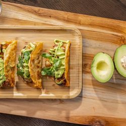 Mariscos Choix - Tacos De Pulpo Zarandeados