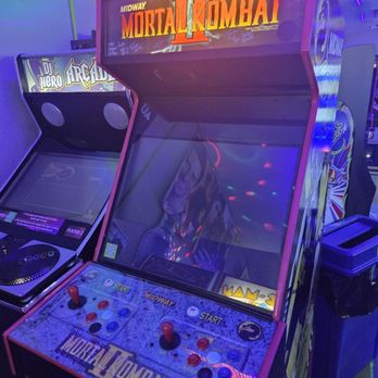 Flynn's Arcade & More - MK2 - Arcades Near Me - Margate, Florida