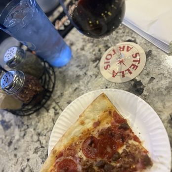 Giovani's Bar & Grill - Sports Bars Near Me - Philadelphia, Pennsylvania Giovani's Bar & Grill - Sports Bars Near Me - Philadelphia, Pennsylvania