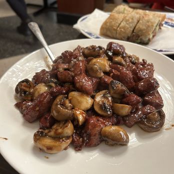Mama Lu’s Dumpling House - French Style Beef Tenderloin - Chinese Near Me - Pasadena, California Mama Lu’s Dumpling House - French Style Beef Tenderloin - Chinese Near Me - Pasadena, California