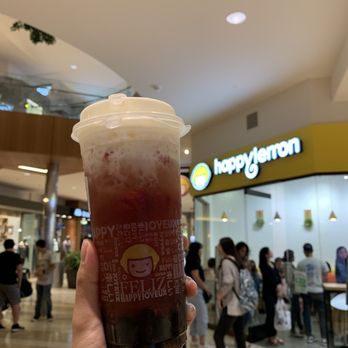 Happy Lemon - Strawberry jasmine black tea with rock salt crema - Bubble Tea Near Me - Bellevue, Washington