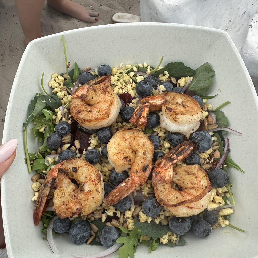 Superfood salad with shrimp