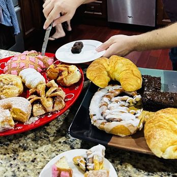 Oven-On Bakery - Bakeries Near Me - New London, Connecticut