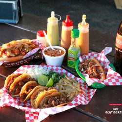 Taqueria El Jaspiao - Tacos, Hotdogs & Salsas.