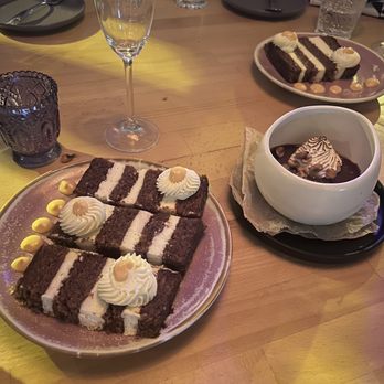 Nina May - Moon Valley Farm Carrot Cake & Chocolate Pot the Cremè - New American Near Me - Washington, DC, District of Columbia