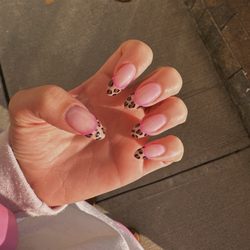 KN Pretty Nails
