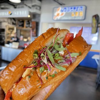 Lobster Lab - Lobster roll - Sandwiches Near Me - Carlsbad, California