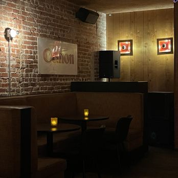 Blind Barber - Inside bar area - Barbers Near Me - Highland Park, California
