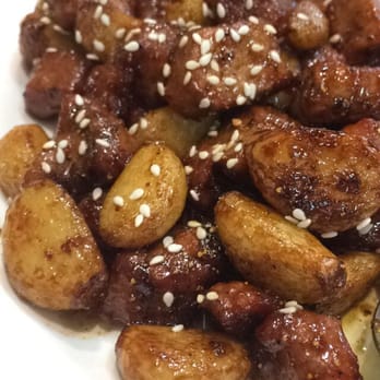 Boiling BeiJing - Beef with Golden Garlic $13.95 | tender peppery cubed beef with delicious golden garlic cloves. Authentic Northern cuisine. - Chinese Near Me - San Bruno, California