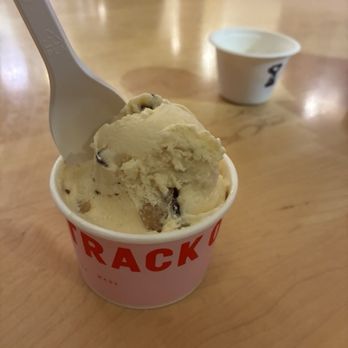 Off Track Ice Cream - Ice Cream & Frozen Yogurt Near Me - Charleston, South Carolina