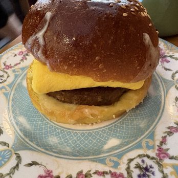 Ellē - Breakfast sandwich - Cafes Near Me - Washington, DC, District of Columbia