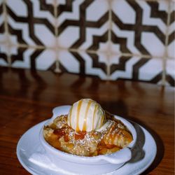 BLVD Grille - Gaming, Celler, & Cocktails