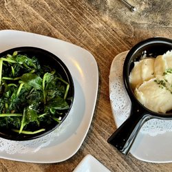 Piazza - Sautéed Spinach with Garlic & Garlic Mashed Potatoes yum!