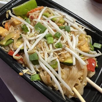Aung Family Restaurant - Pad Thai - bland - Asian Fusion Near Me - Kenmore, New York Aung Family Restaurant - Pad Thai - bland - Asian Fusion Near Me - Kenmore, New York
