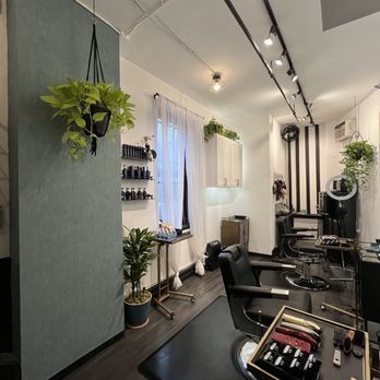 Unique Wallpaper Installations - Wallpapering Near Me - Brooklyn, New York