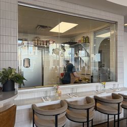 Liliana - Pasta window